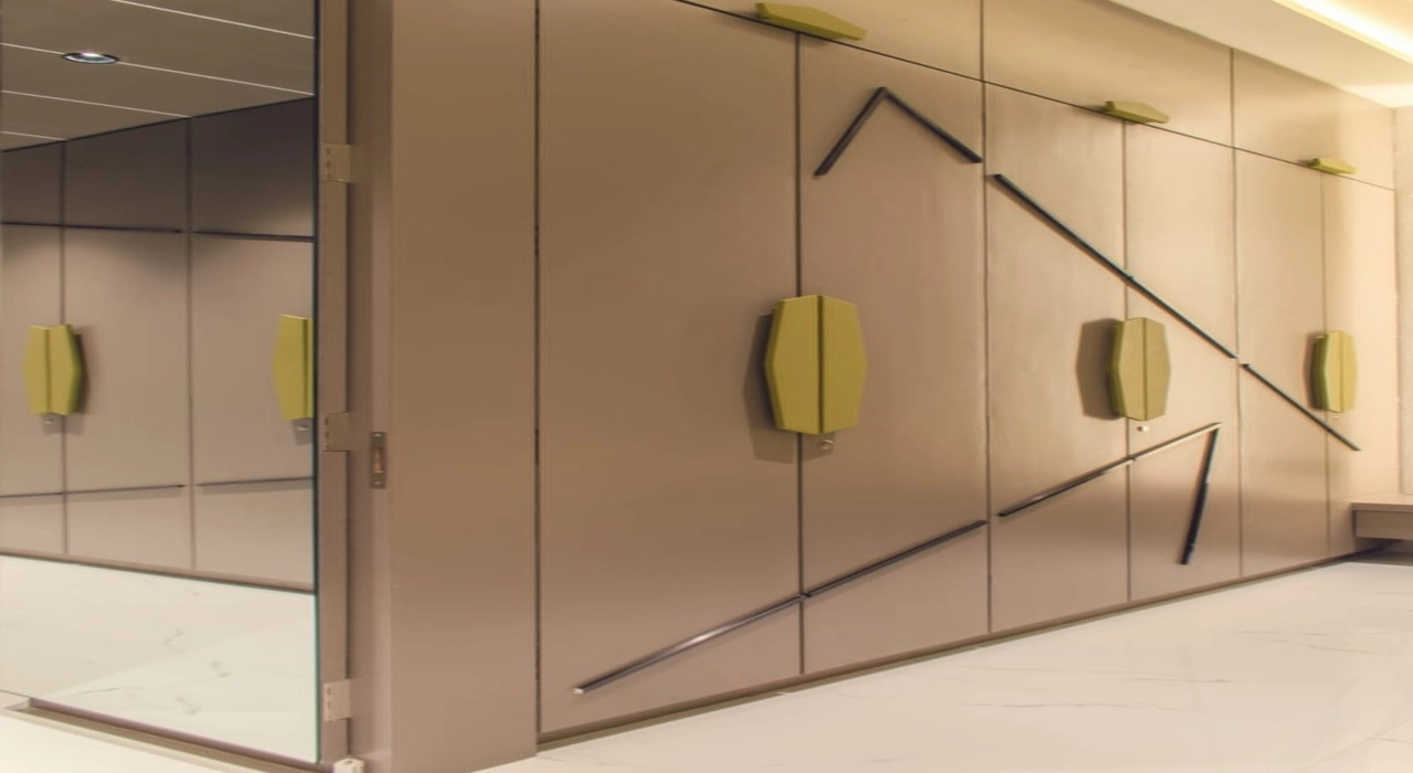 Elegant Modular Kitchen Interior 17