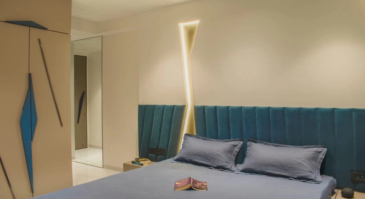 Spacious Apartment Interior Layout 23